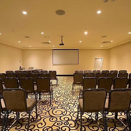 Inside Sisli 酒店 4*
